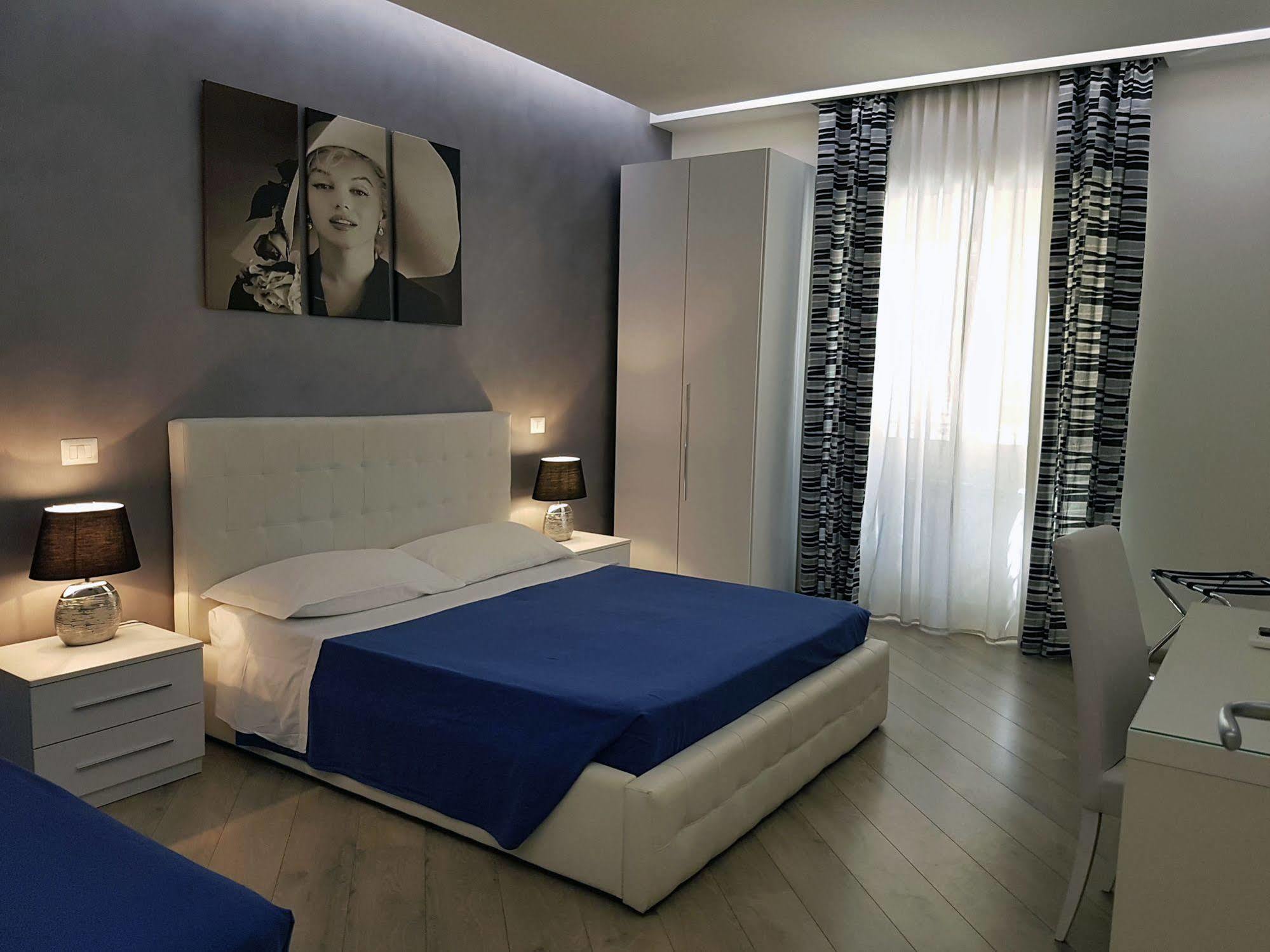 Domus Barberini Bed & Breakfast Rome Bagian luar foto